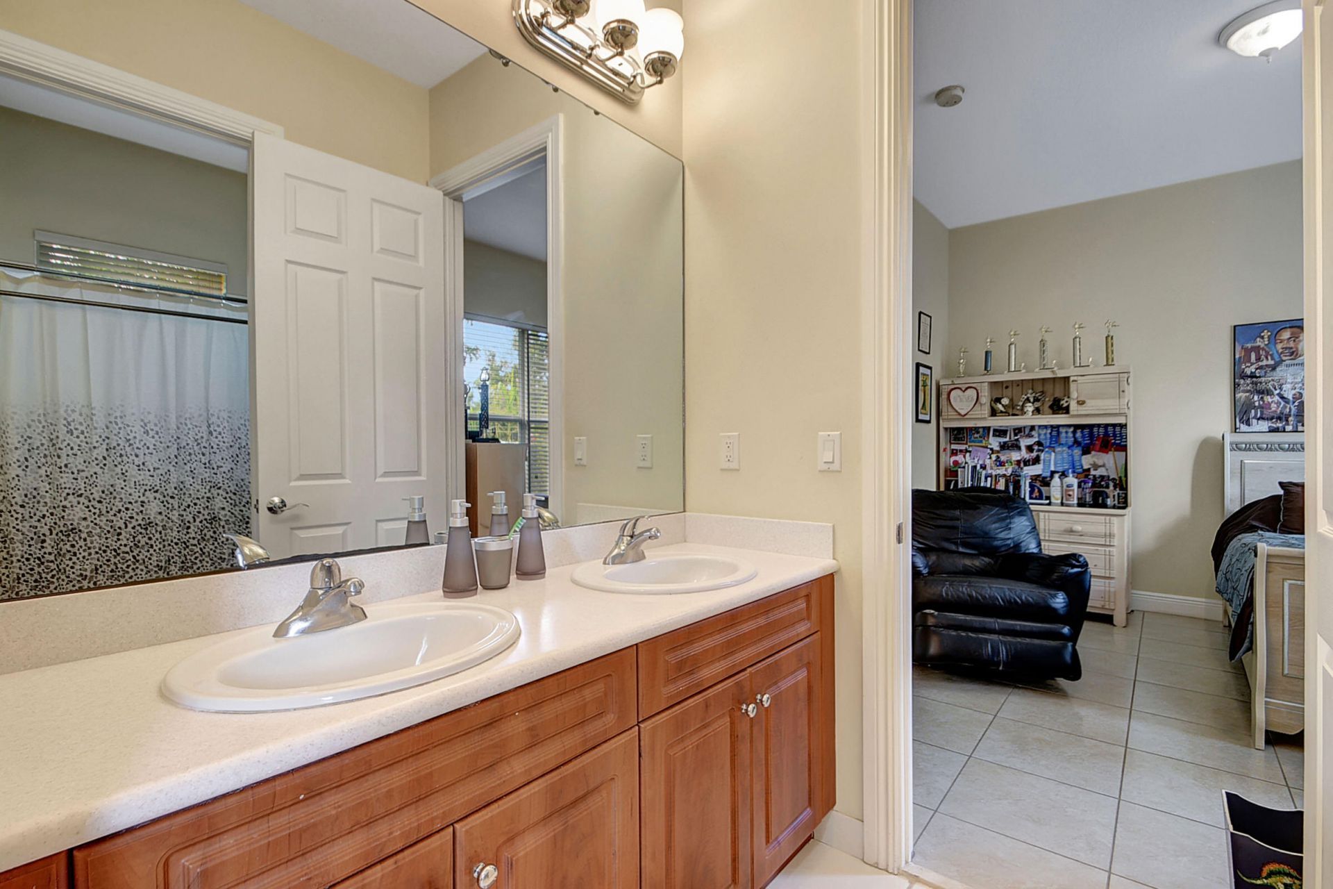 8123 Woodslanding Trail, West Palm Beach, FL 33411 Photo