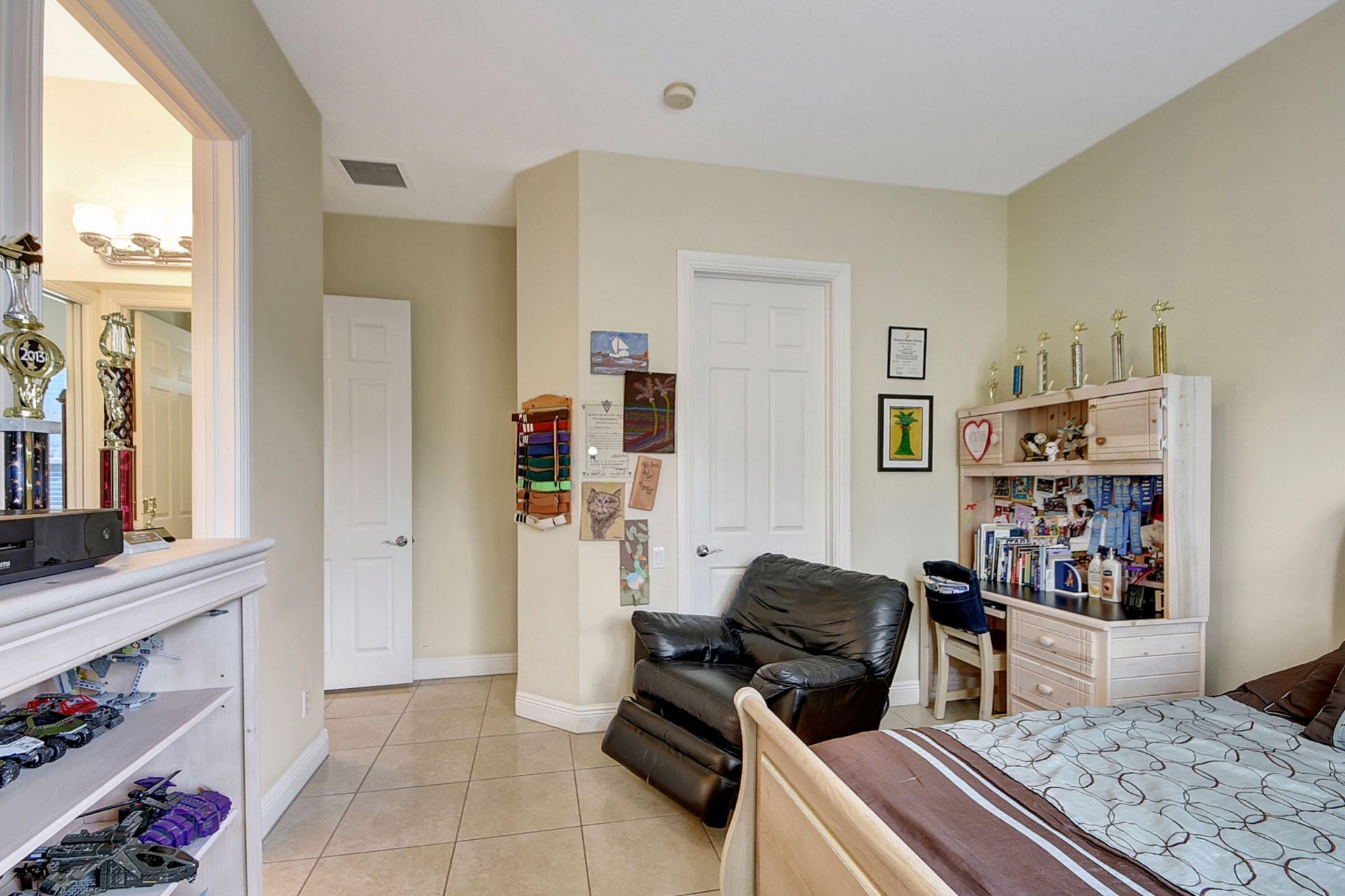 8123 Woodslanding Trail, West Palm Beach, FL 33411 Photo