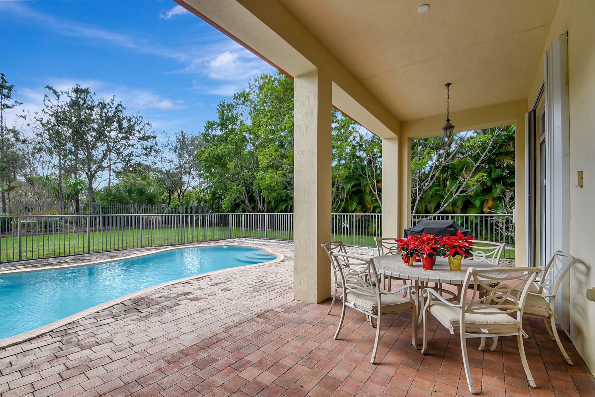 8123 Woodslanding Trail, West Palm Beach, FL 33411 Photo