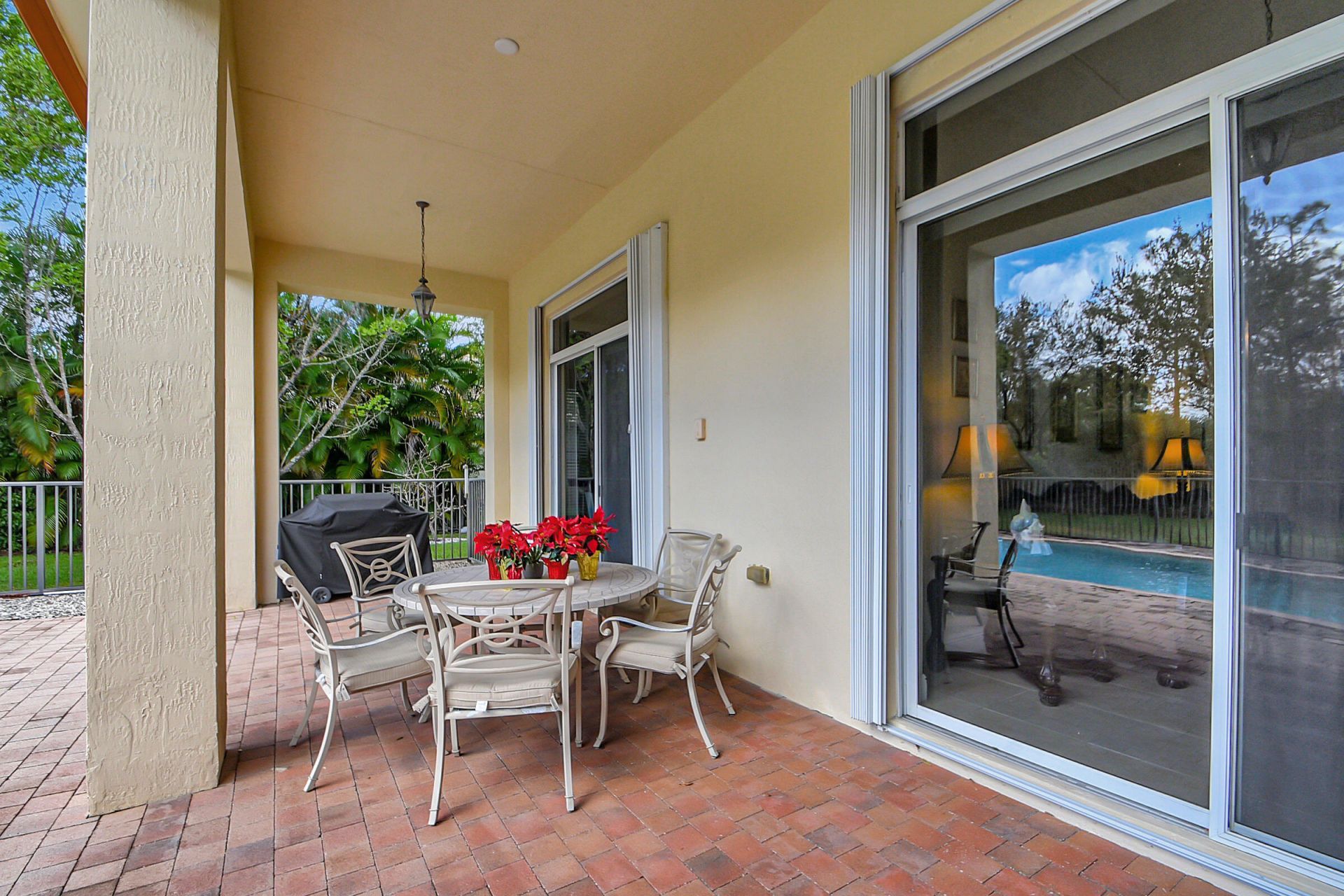 8123 Woodslanding Trail, West Palm Beach, FL 33411 Photo