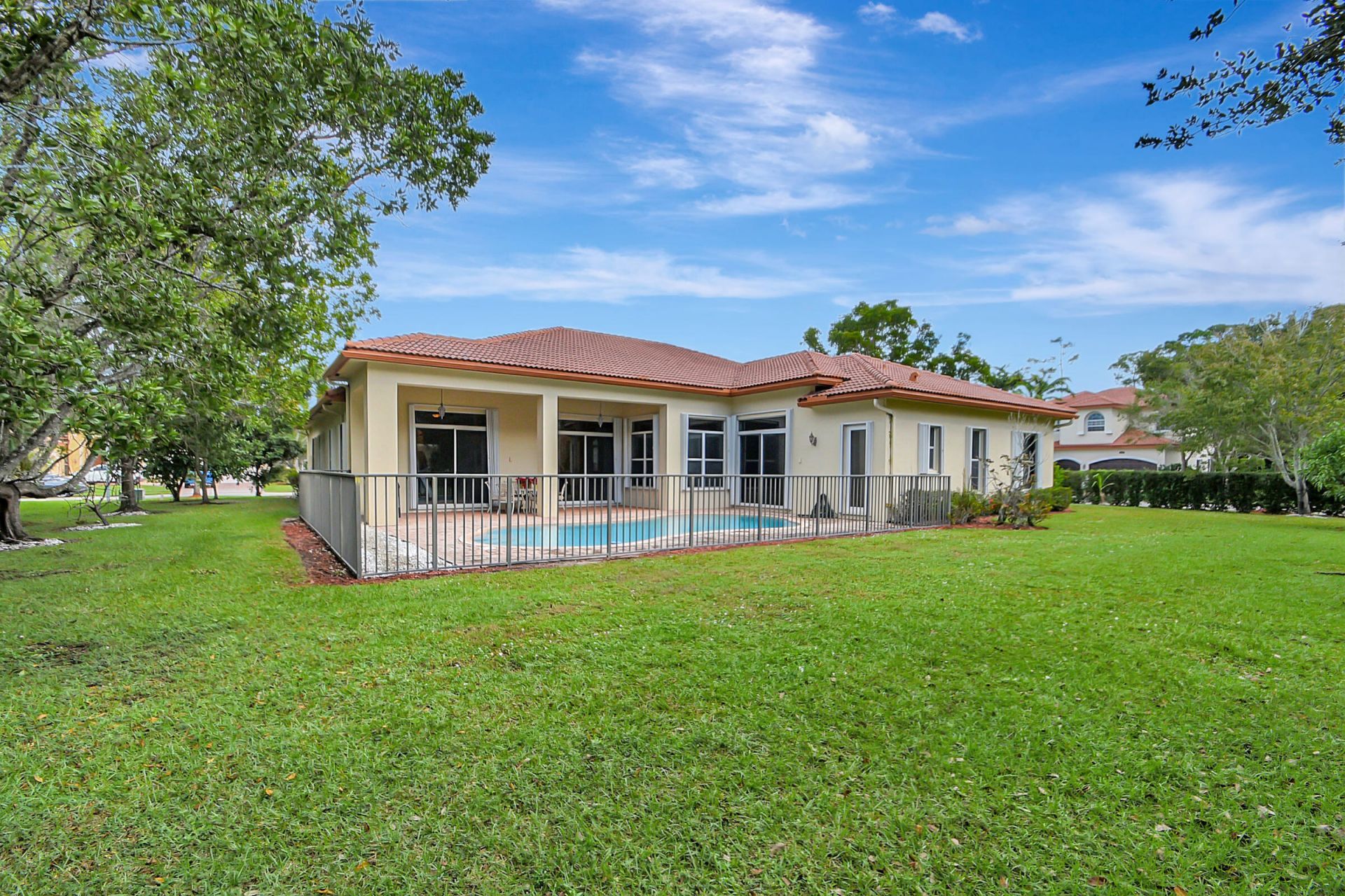 8123 Woodslanding Trail, West Palm Beach, FL 33411 Photo