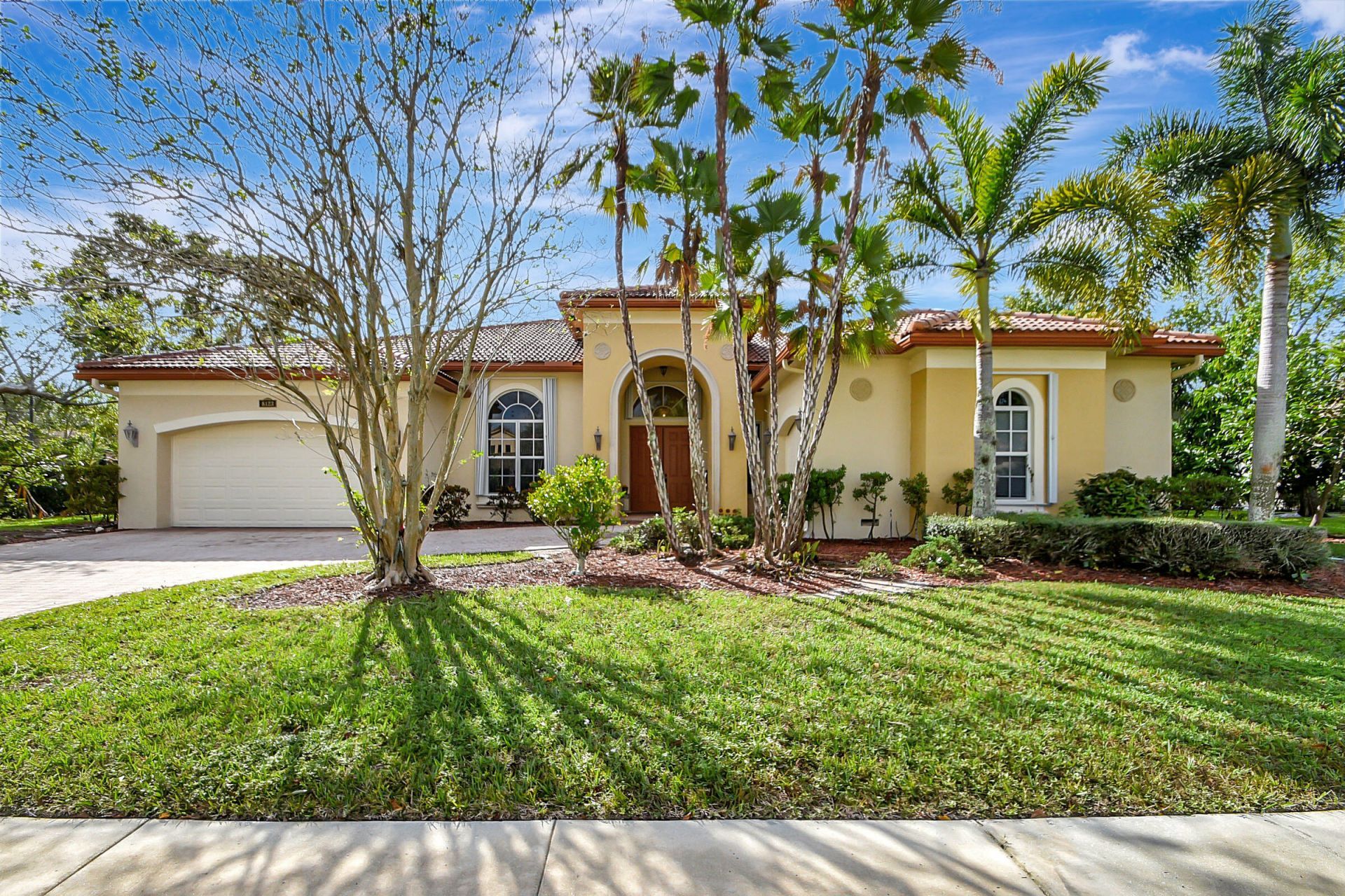 8123 Woodslanding Trail, West Palm Beach, FL 33411 Photo