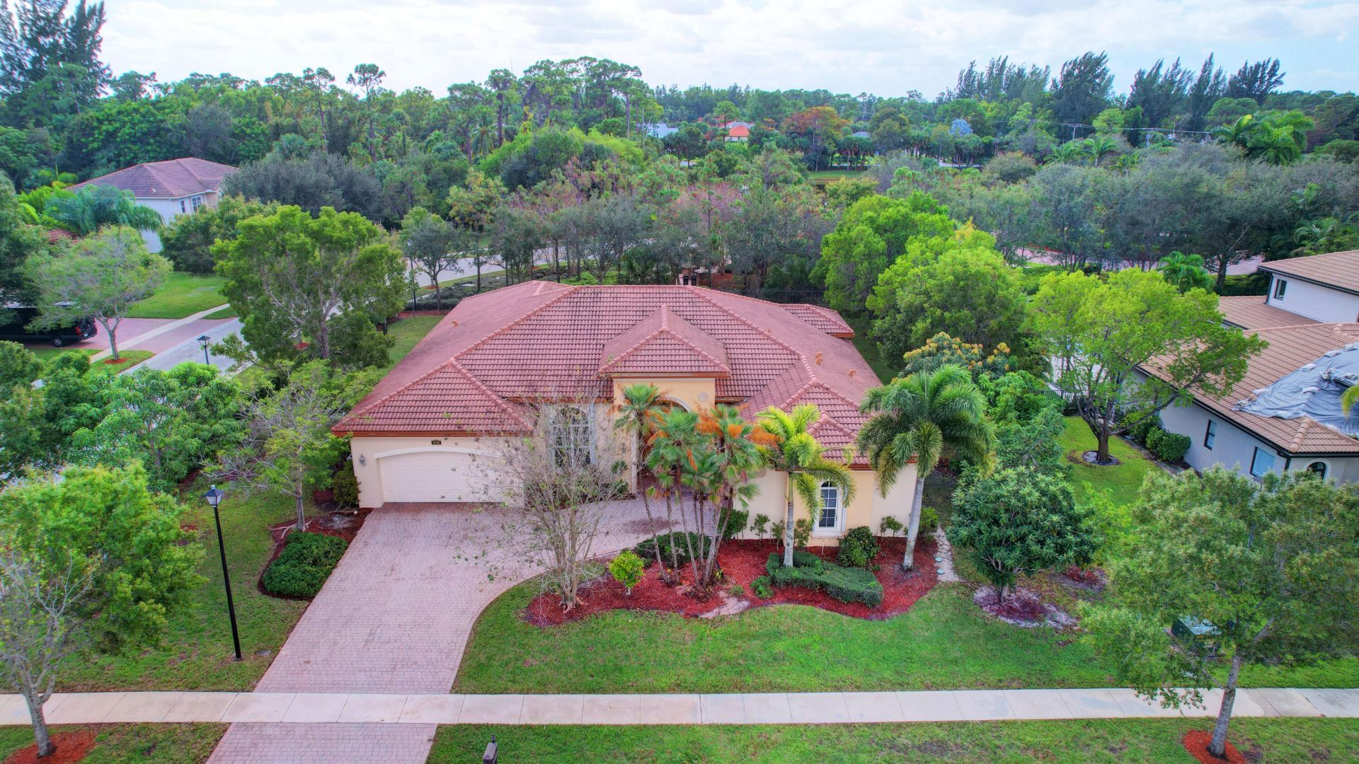8123 Woodslanding Trail, West Palm Beach, FL 33411 Photo