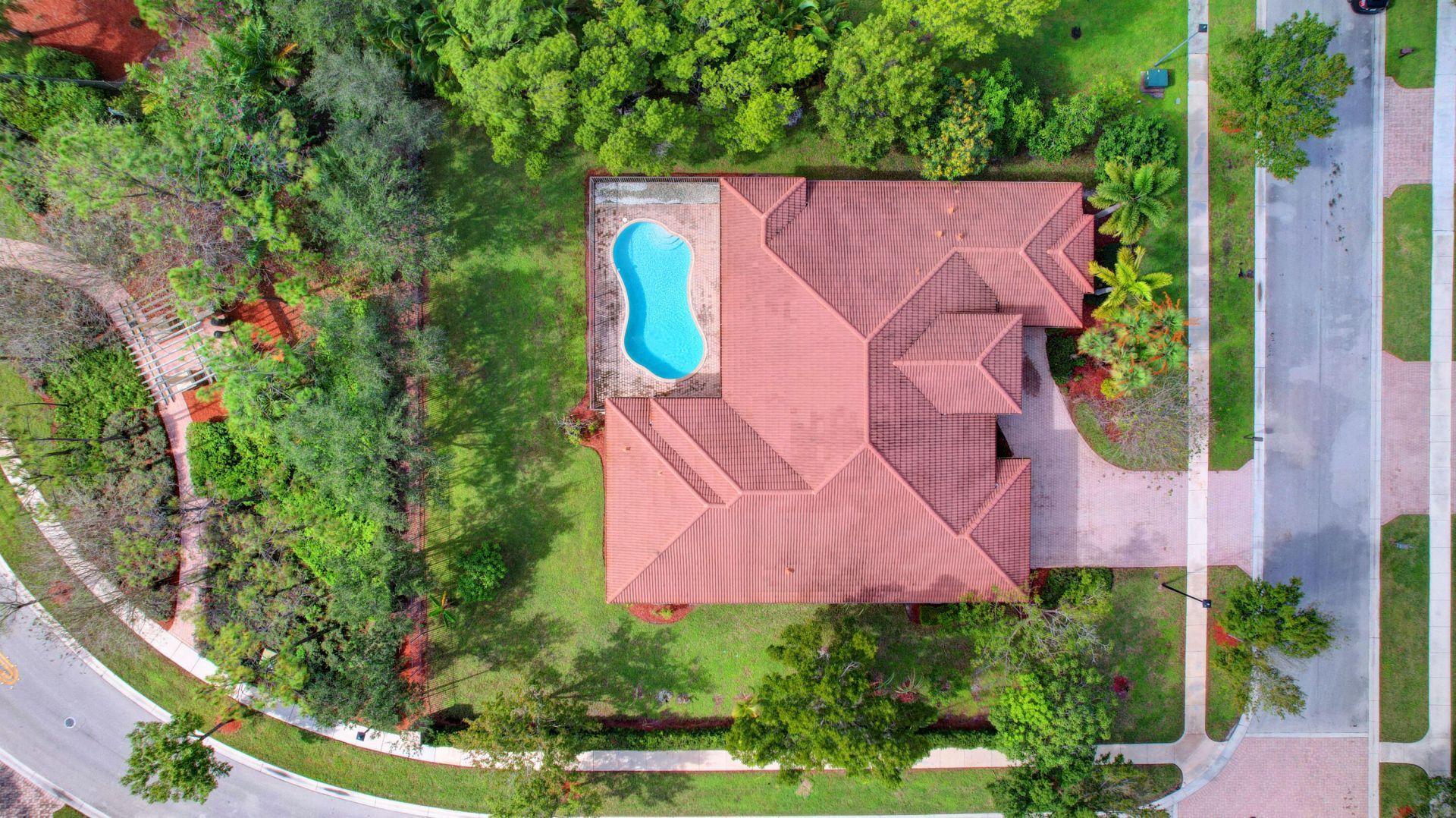 8123 Woodslanding Trail, West Palm Beach, FL 33411 Photo