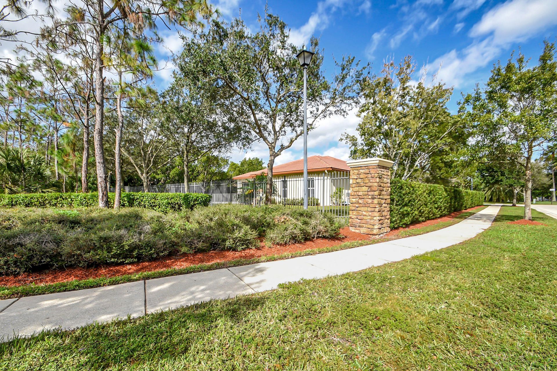 8123 Woodslanding Trail, West Palm Beach, FL 33411 Photo