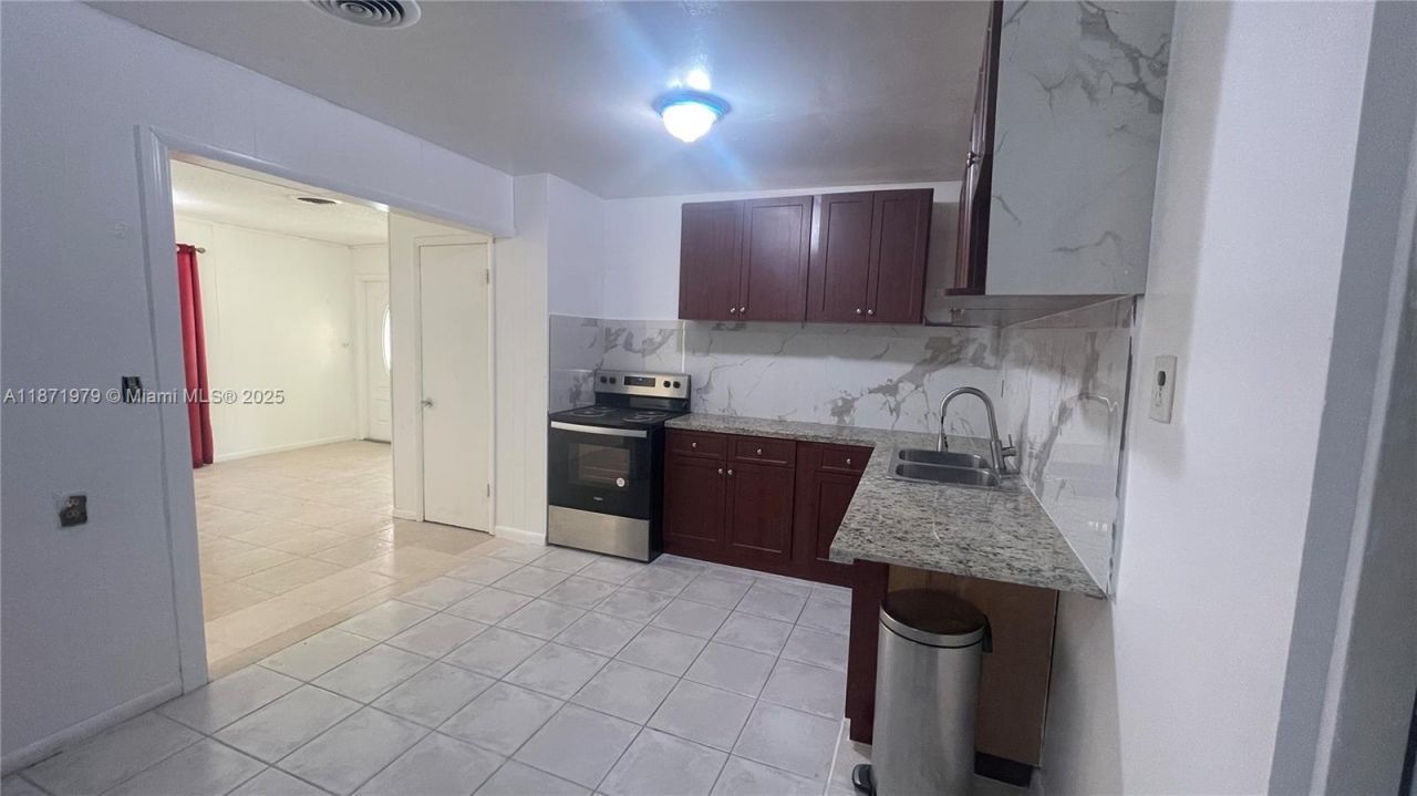 301 N 67th Ave, Hollywood, FL 33024 Photo