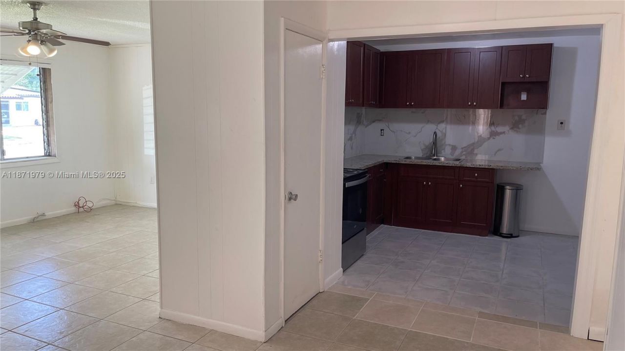 301 N 67th Ave, Hollywood, FL 33024 Photo