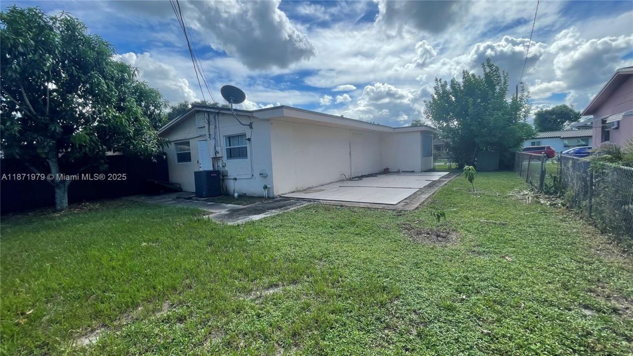 301 N 67th Ave, Hollywood, FL 33024 Photo
