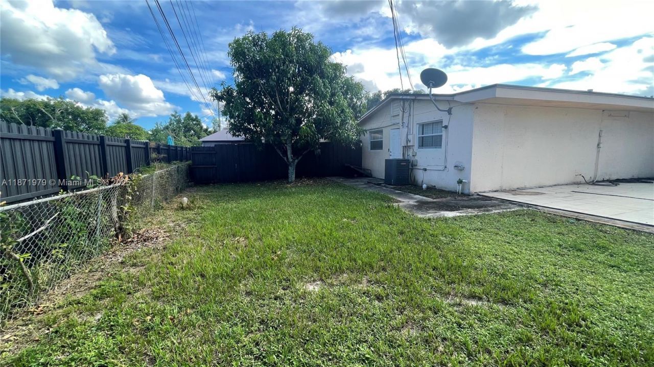 301 N 67th Ave, Hollywood, FL 33024 Photo