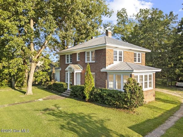 860 Main Street, Bayboro, NC 28515