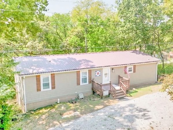 269 W Sugar Lake Drive, Mound City, KS 66056