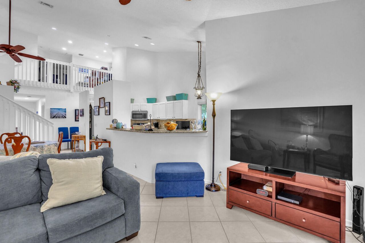 10673 Pelican Drive, Wellington, FL 33414 Photo