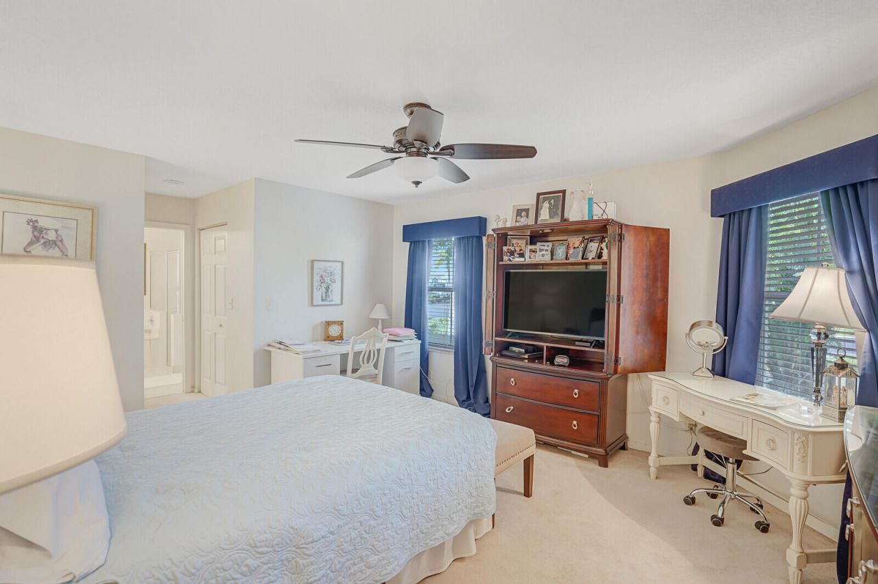 10673 Pelican Drive, Wellington, FL 33414 Photo