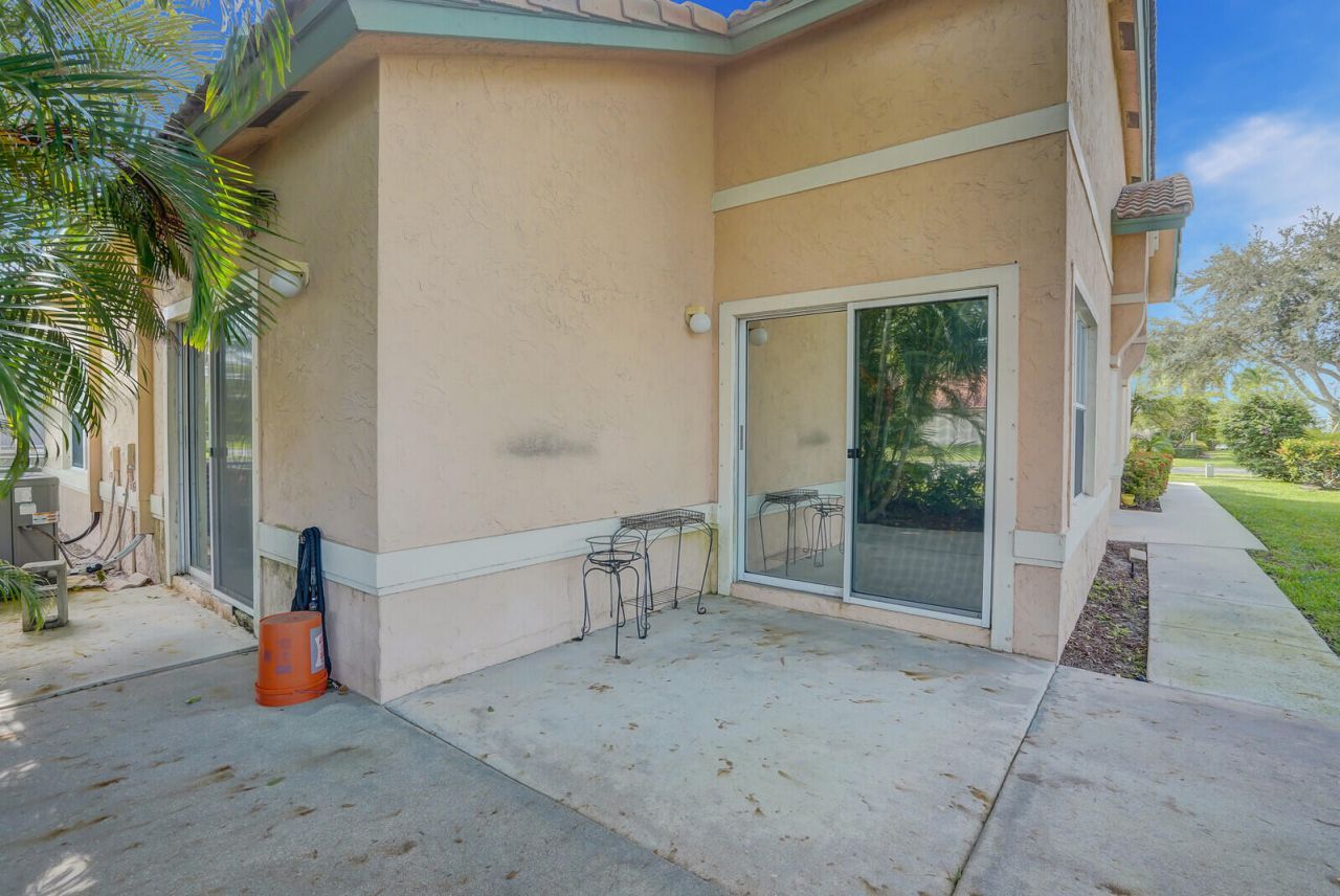 10673 Pelican Drive, Wellington, FL 33414 Photo