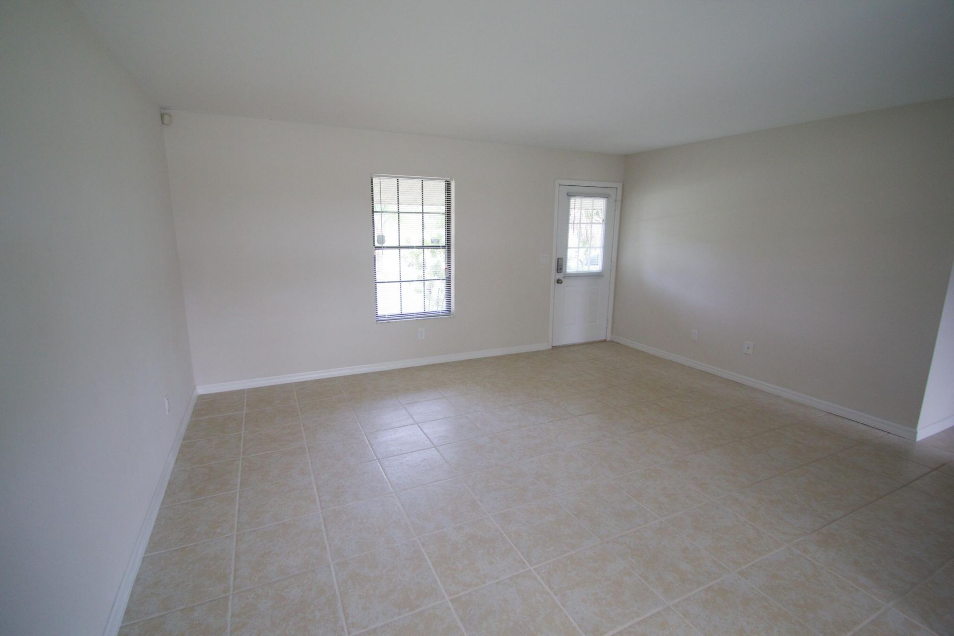 2256 SE East Dunbrooke Circle, Port Saint Lucie, FL 34952 Photo