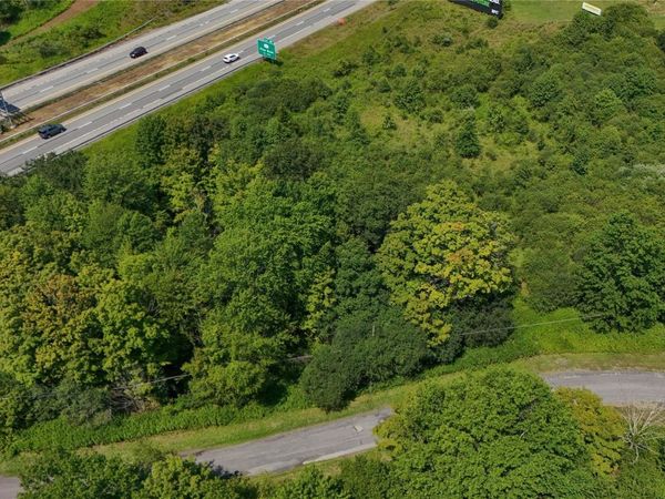 211 Midland Lake Road, Middletown, NY 10941