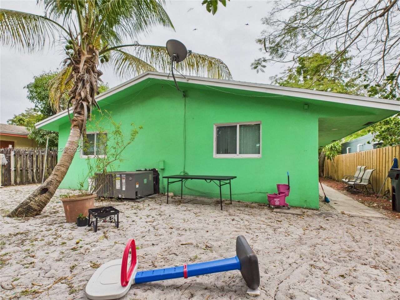 1713 SW 11th Ct, Fort Lauderdale, FL 33312 Photo