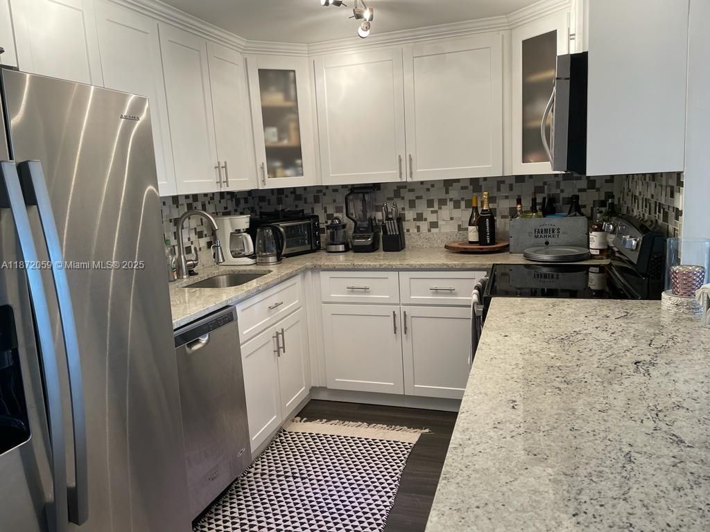 11111 Biscayne Blvd, Unit 4D, Miami, FL 33181 Photo