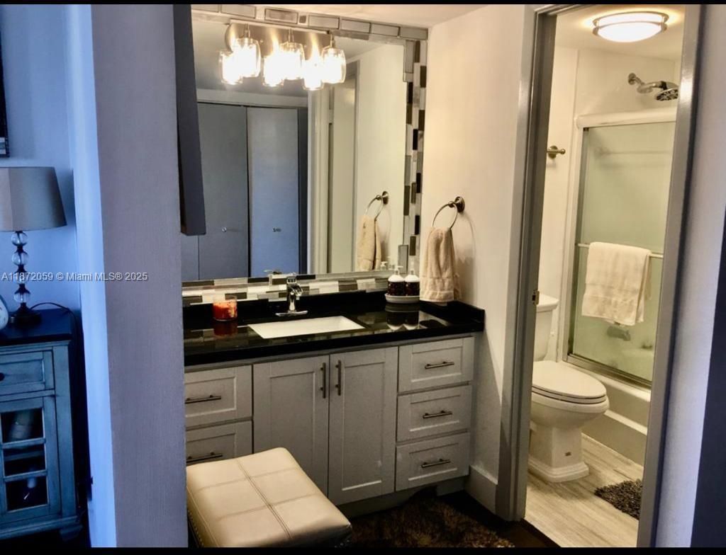 11111 Biscayne Blvd, Unit 4D, Miami, FL 33181 Photo