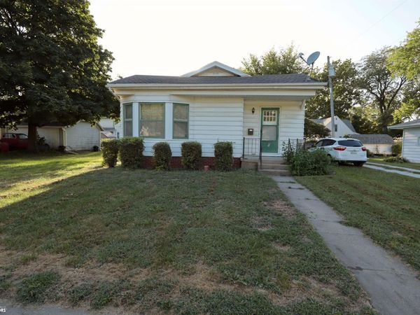 703 N College Avenue, Mount Pleasant, IA 52641