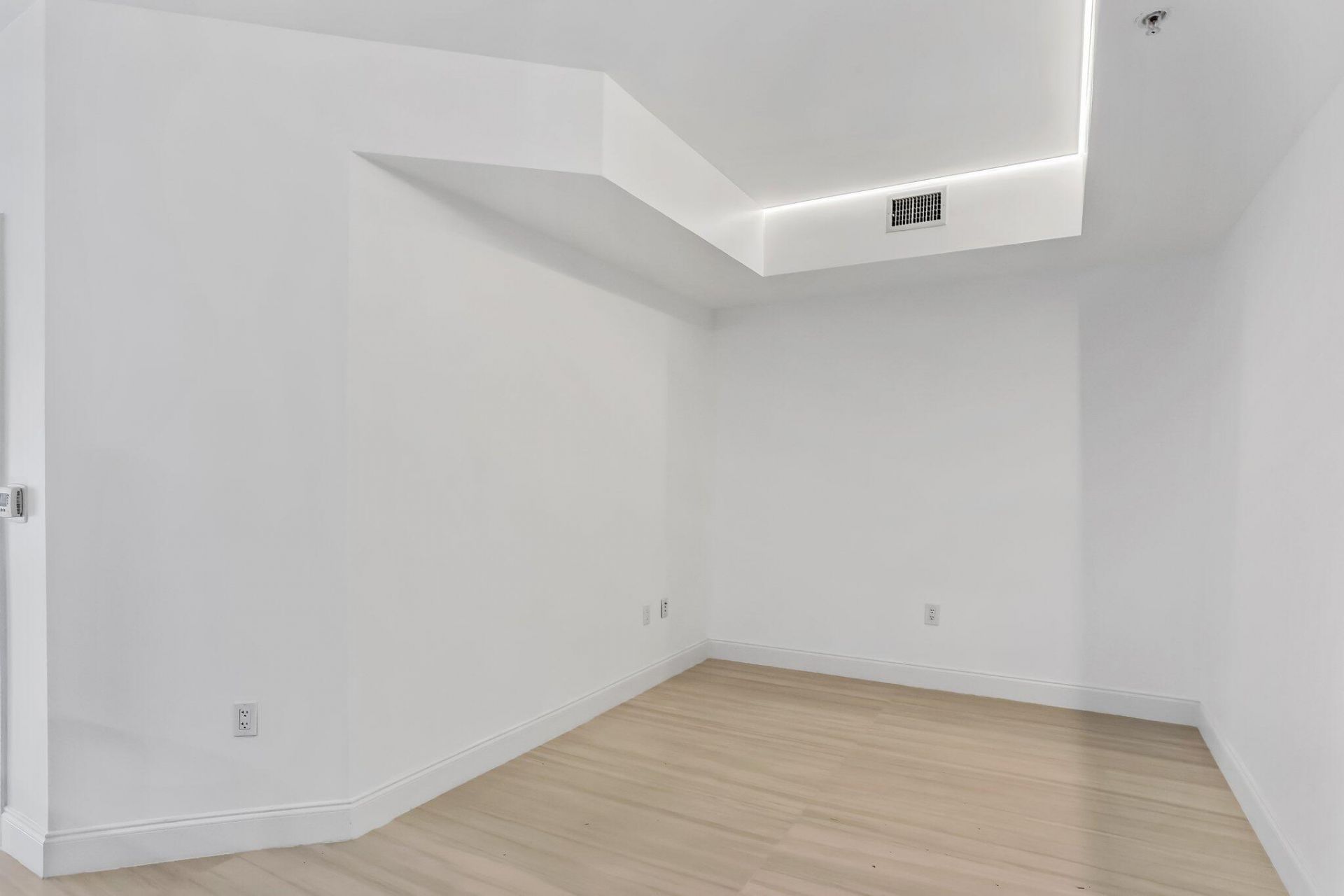 250 NE 3rd Avenue, Unit 1414, Delray Beach, FL 33444 Photo