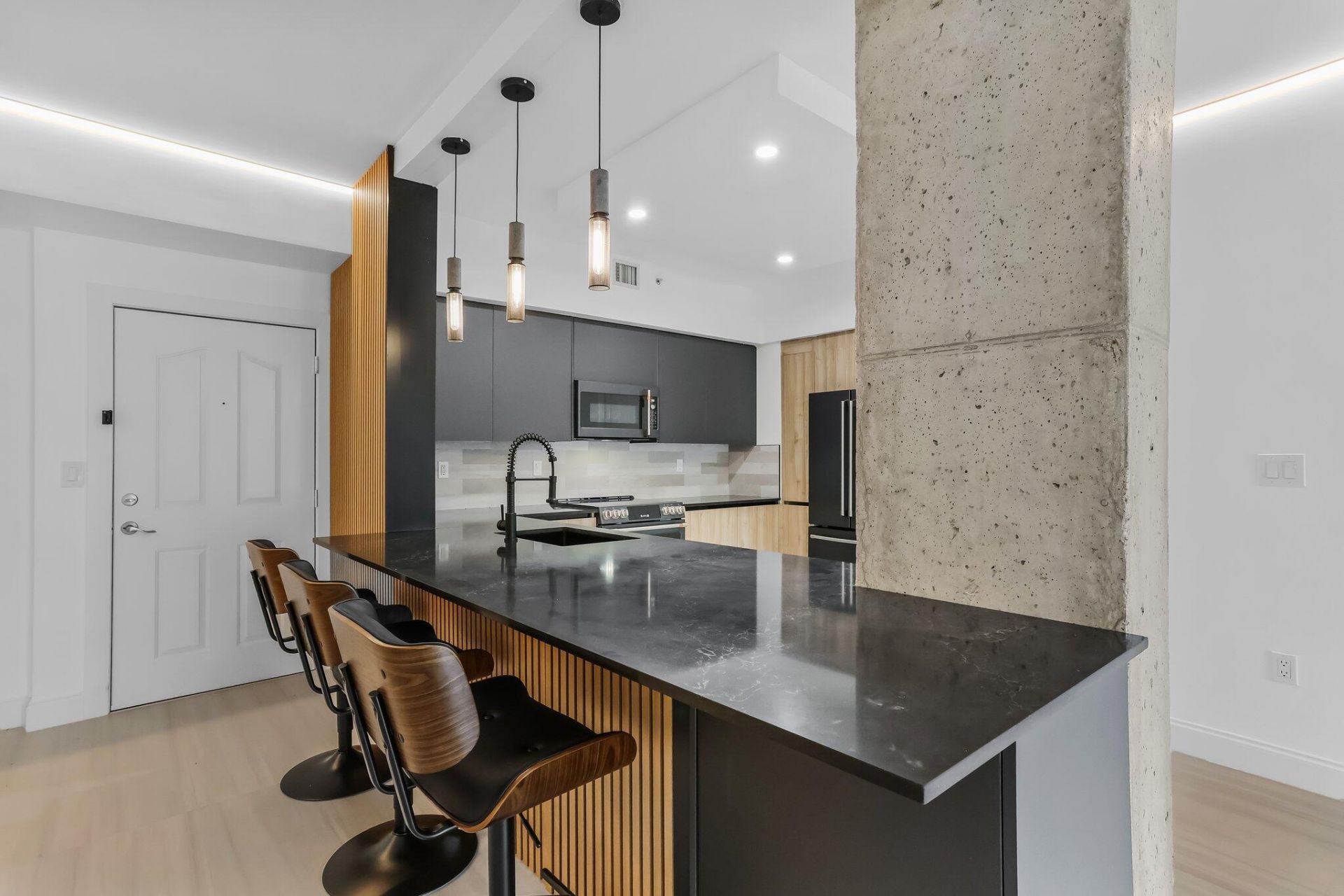 250 NE 3rd Avenue, Unit 1414, Delray Beach, FL 33444 Photo