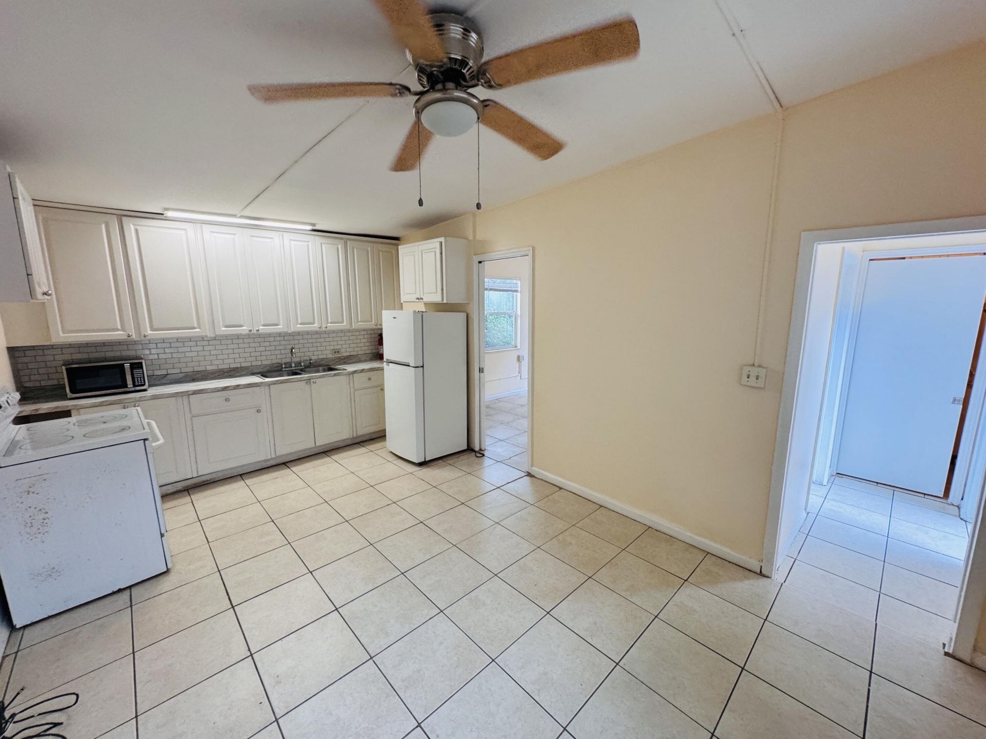 830 Valley Forge Road, Unit Casita, West Palm Beach, FL 33405 Photo