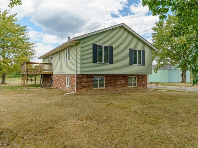 6747 Giddings Road, Rootstown, OH 44272 Photo 4