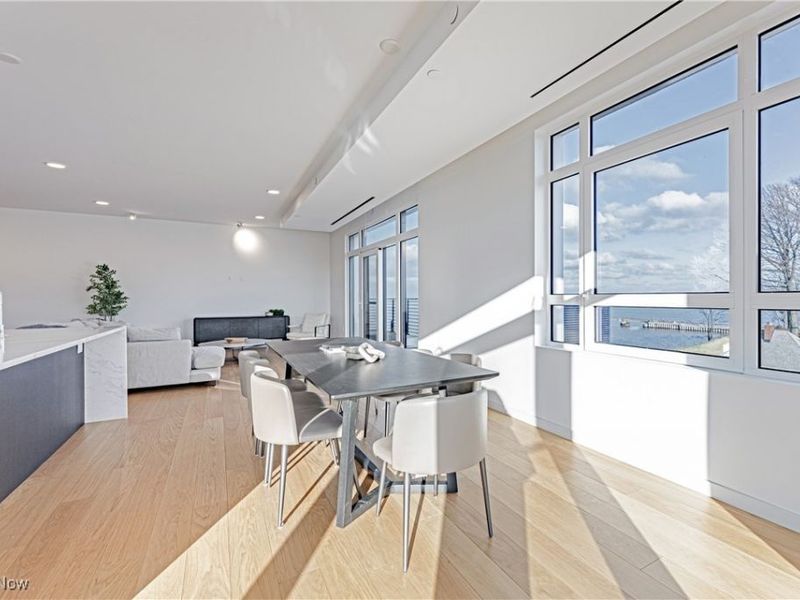 22700 Lake Road, Unit 504, Rocky River, OH 44116 Photo 8