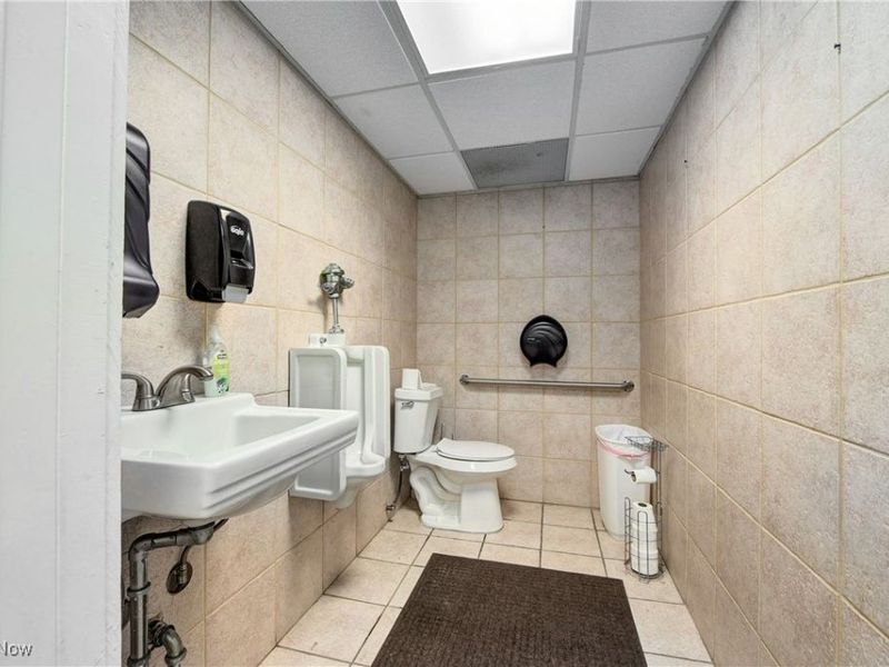 3665 W 117th Street, Cleveland, OH 44111 Photo 16