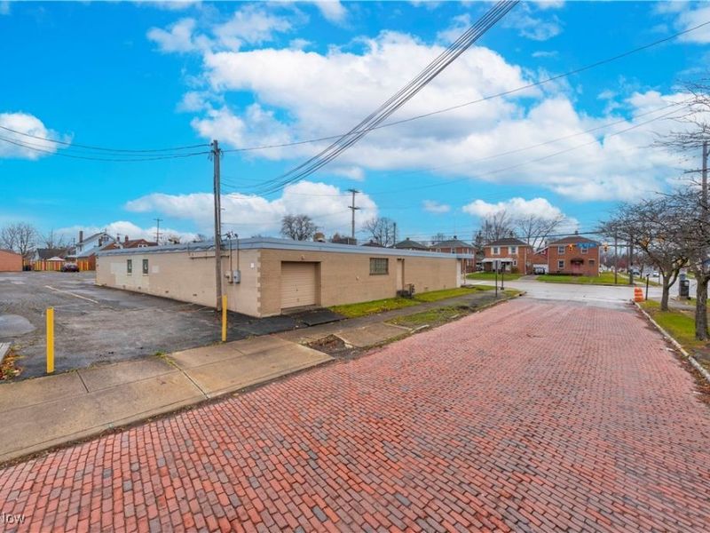 3665 W 117th Street, Cleveland, OH 44111 Photo 6