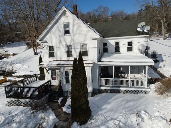 10 E Prospect St, Erving, MA 01344