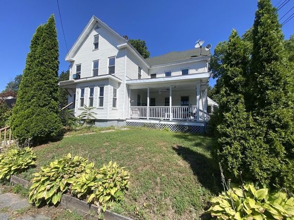 10 E Prospect St, Erving, MA 01344