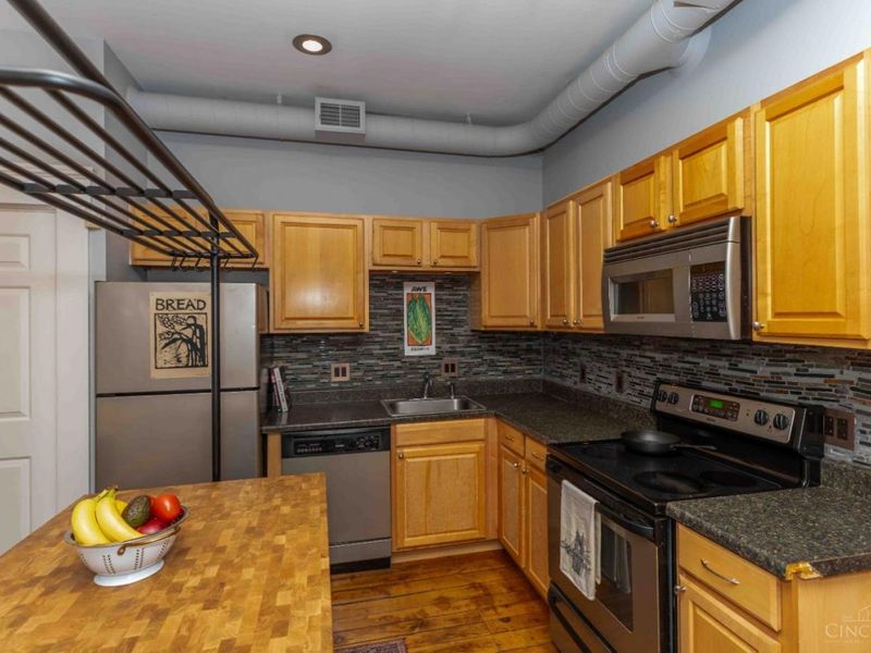 1341 Main Street, Unit 8, Cincinnati, OH 45202 Photo 8