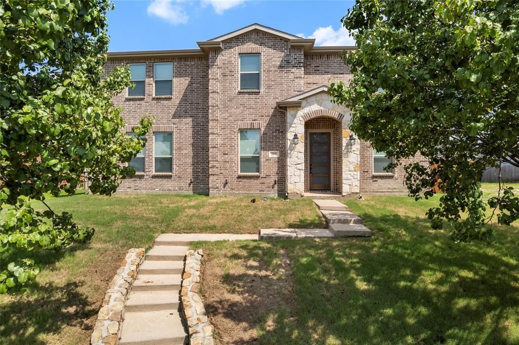 2800 Kerrville Drive, Mesquite, TX 75181 Main Photo
