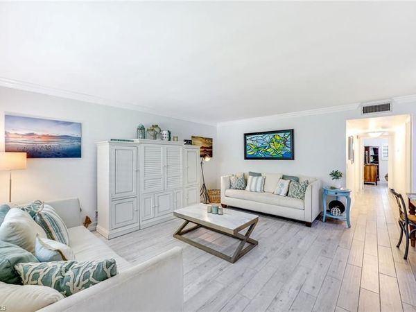 766 Central AVE, Unit 117, NAPLES, FL 34102