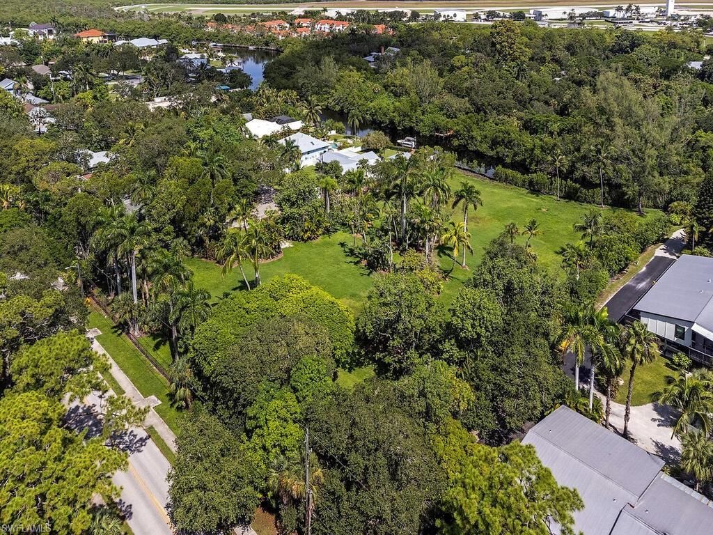 2505 Estey Ave, Naples, FL 34104 Photo
