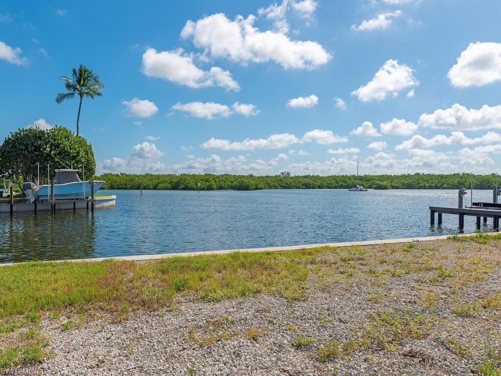 2375 Tarpon Rd, Naples, FL 34102 Photo