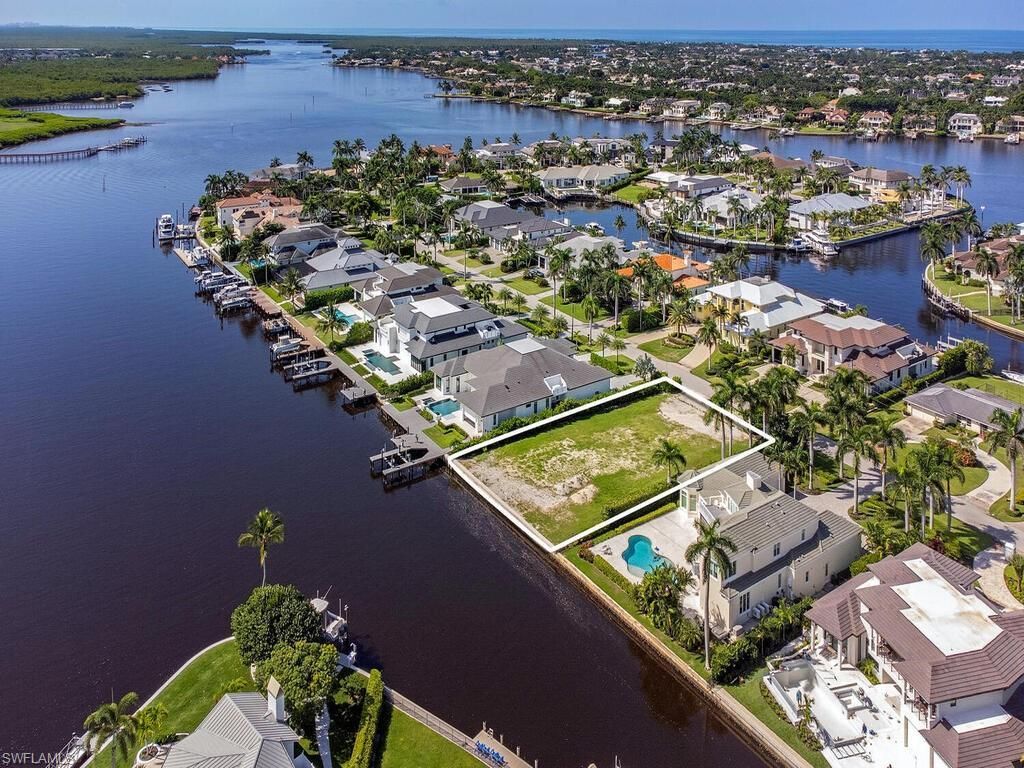 2375 Tarpon Rd, Naples, FL 34102 Photo