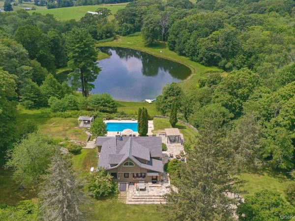 31 Blueberry Lane, Stormville, NY 12582