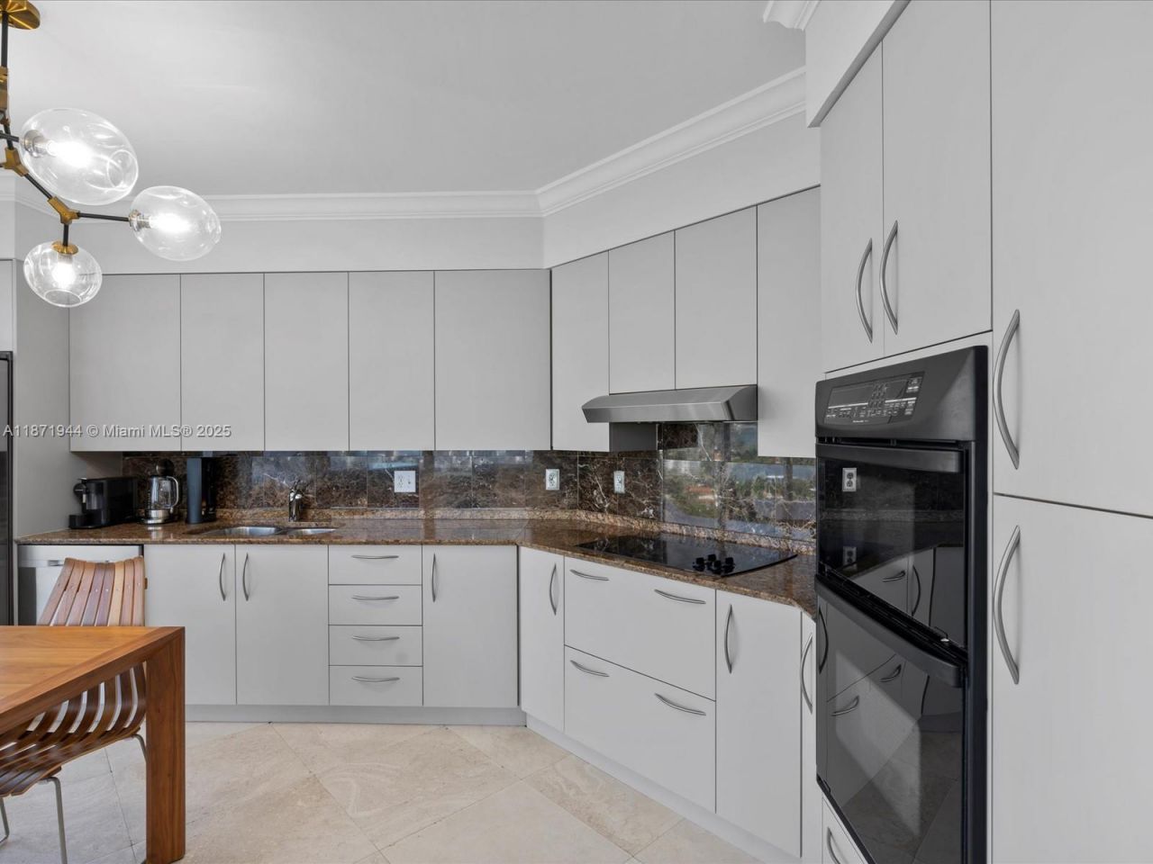 19111 Collins Ave, Unit 1406, Sunny Isles Beach, FL 33160 Photo