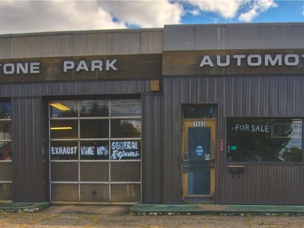 1555 Brown Street, Akron, OH 44301