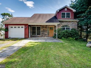 220 CALIFORNIA AVENUE, SHENANDOAH, PA 17976