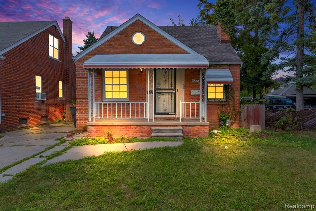 15275 Eastburn Street, Detroit, MI 48205 Main Photo