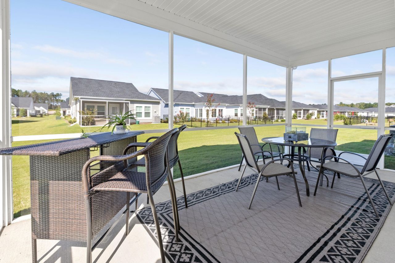 1133 Cooper Point Street Photo 22