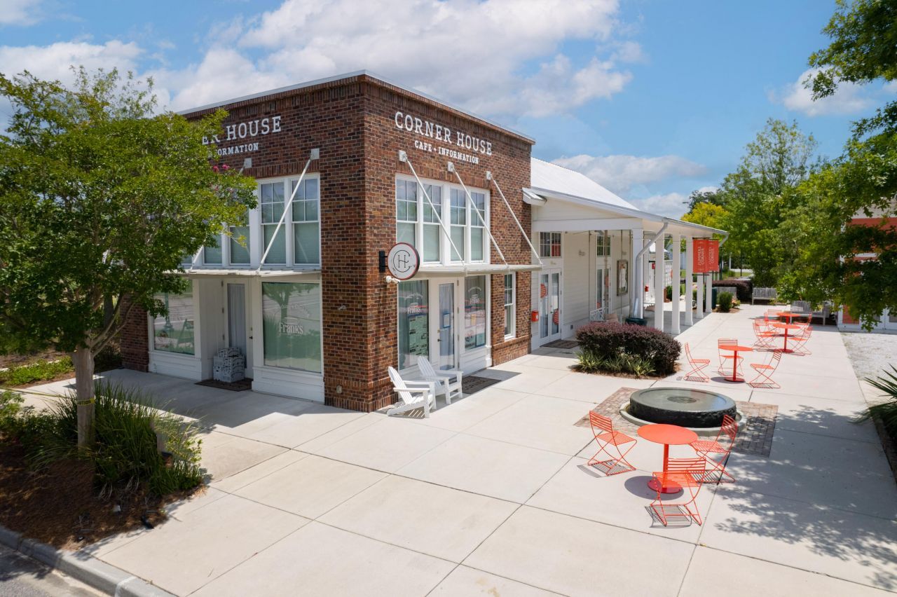 1133 Cooper Point Street Photo 24