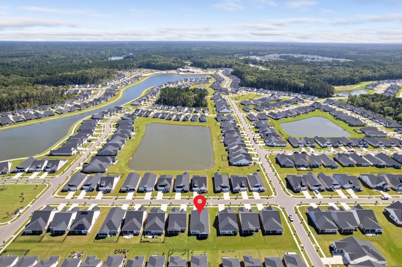 1133 Cooper Point Street Photo 7