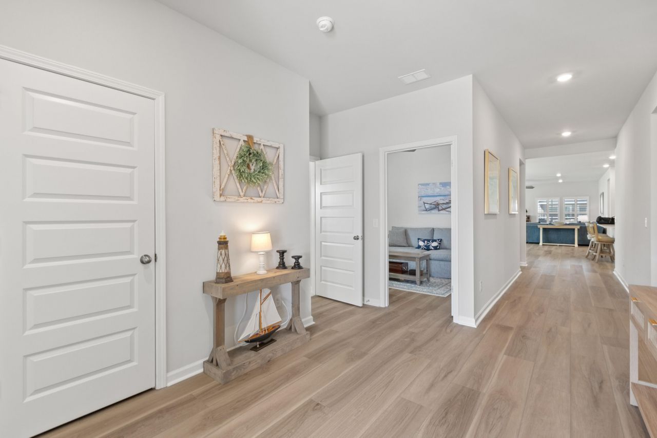 1133 Cooper Point Street Photo 9