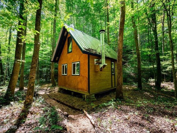 755 Bear Branch Rd, Wartburg, TN 37887