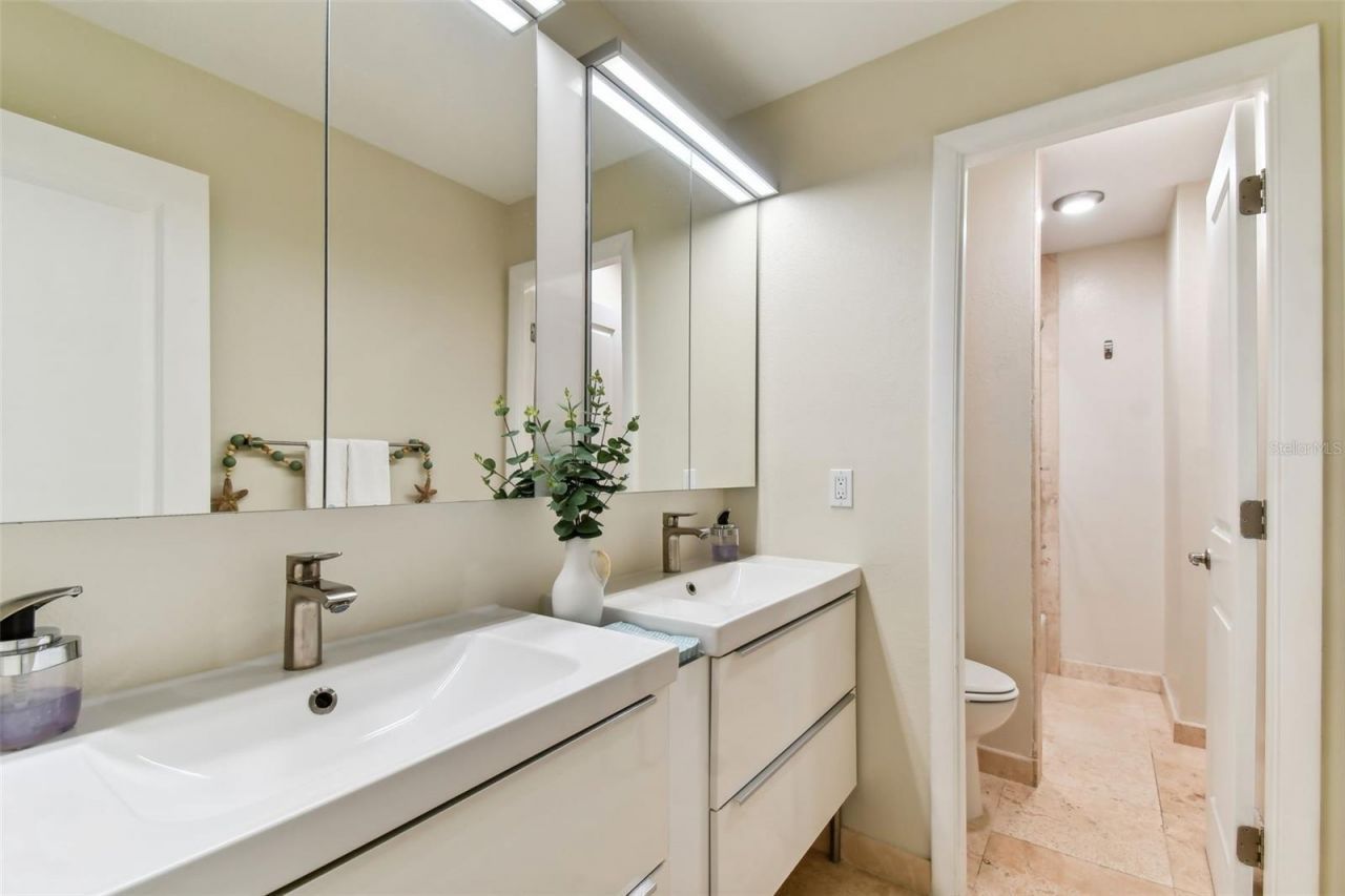 100 Bluff View Drive, Unit 607A, Belleair Bluffs, FL 33770 Photo